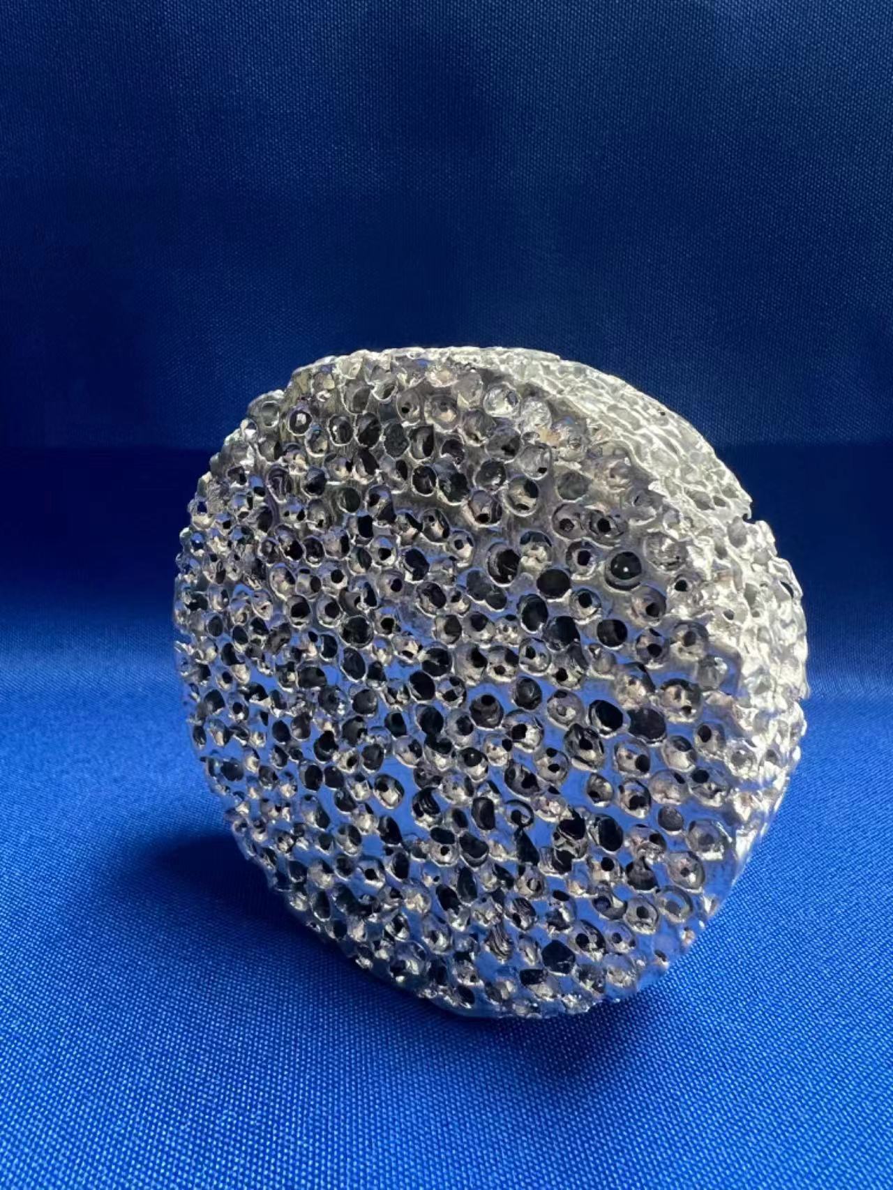 高性能球体通孔铝